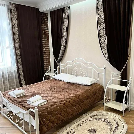 Lavender Night Apartments Черновцы Экстерьер фото