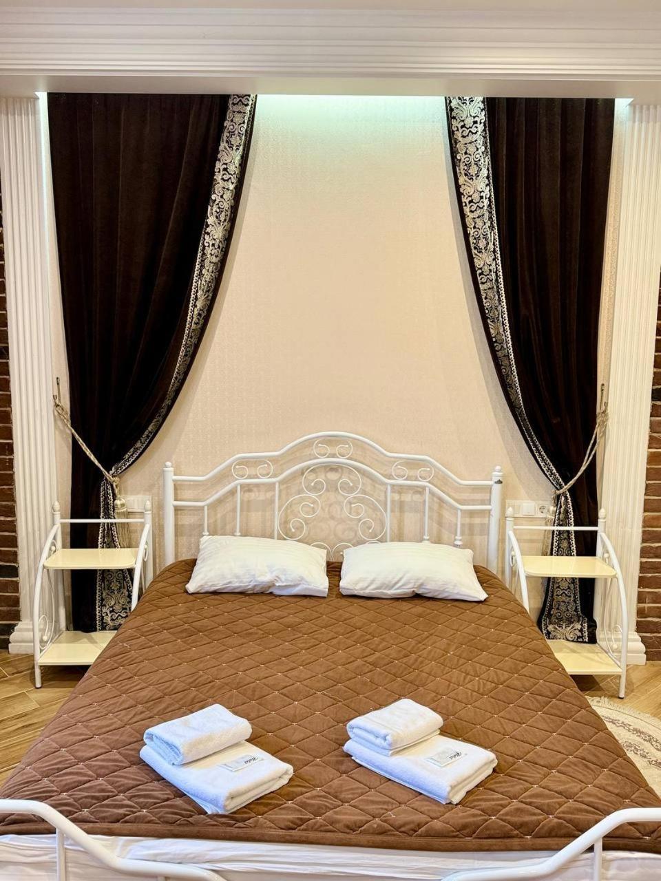 Lavender Night Apartment Chernivtsi